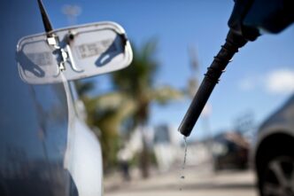 corte de preço da gasolina NTN-Bs — foto ilustrativa