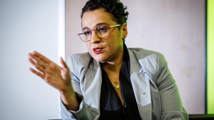 Tarciana Medeiros, presidente do Banco do Brasil, liderando a reestruturação do grupo.