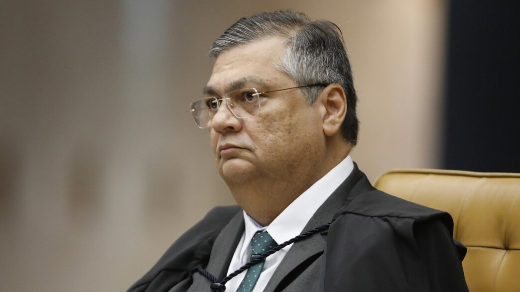 Ministro Flávio Dino cobra transparência nos repasses do Perse para empresas.