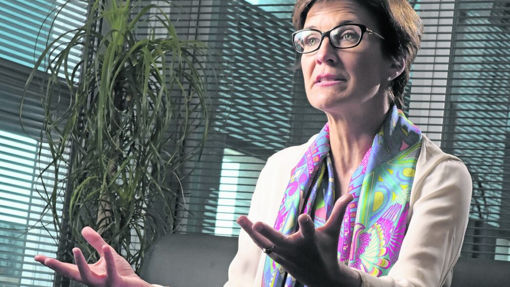 Executivos do Citigroup discutem o desempenho do banco de investimento em meio a preocupações com o mercado financeiro e o risco de bolha em ativos.