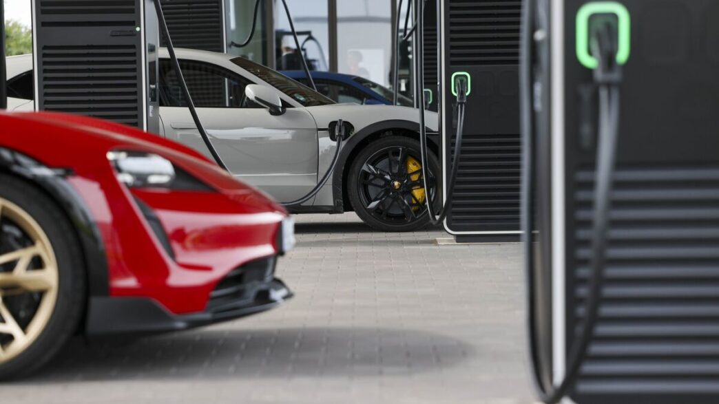Porsche prejuízo carros elétricos — foto ilustrativa