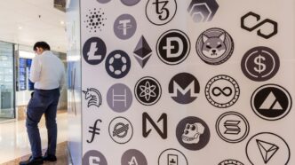 Altcoins em baixa — foto ilustrativa