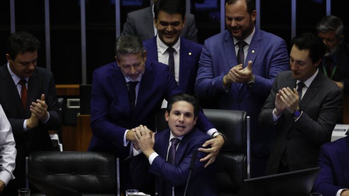 funcionária fantasma Hugo Motta — foto ilustrativa
