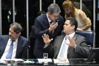 Governo Lula agradar Alcolumbre STF — foto ilustrativa