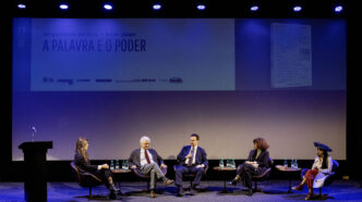 falhas da democracia — foto ilustrativa