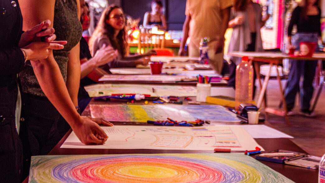 Estímulo à criatividade em empresas — foto ilustrativa