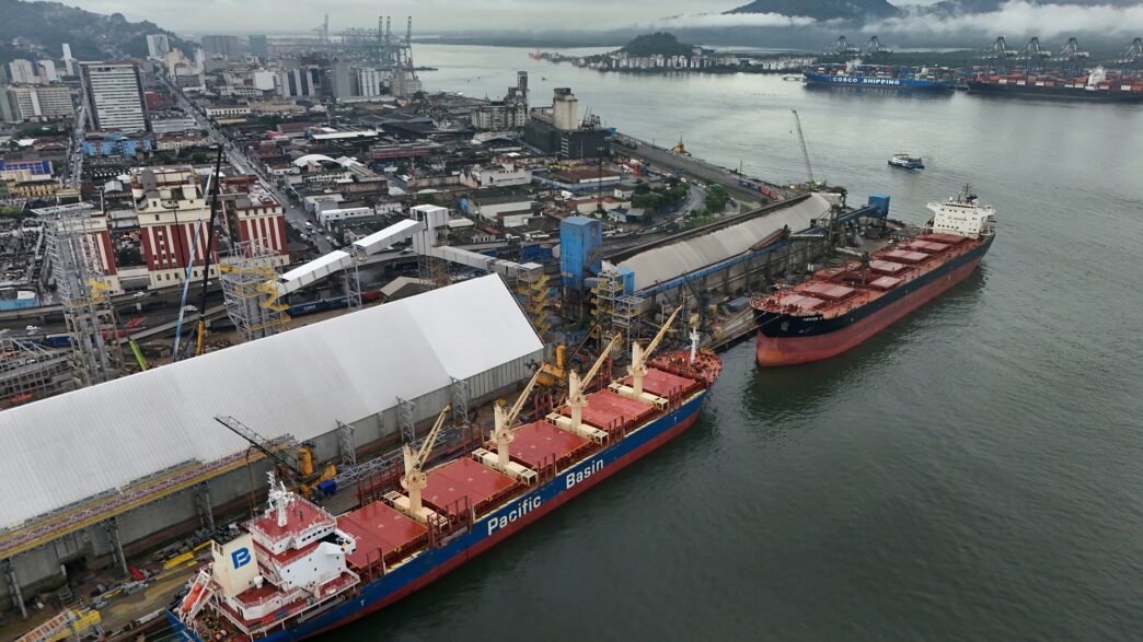 Exportações brasileiras sobretaxa americana — foto ilustrativa