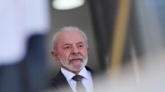 Presidente Lula em compromissos internacionais, com foco na agenda de política externa e diplomacia.