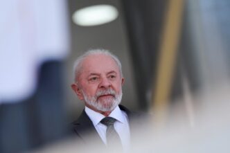 Presidente Lula em compromissos internacionais, com foco na agenda de política externa e diplomacia.