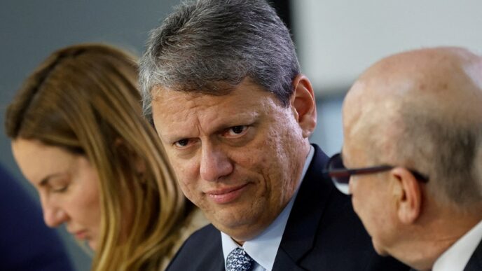 Tarcísio impostos — foto ilustrativa