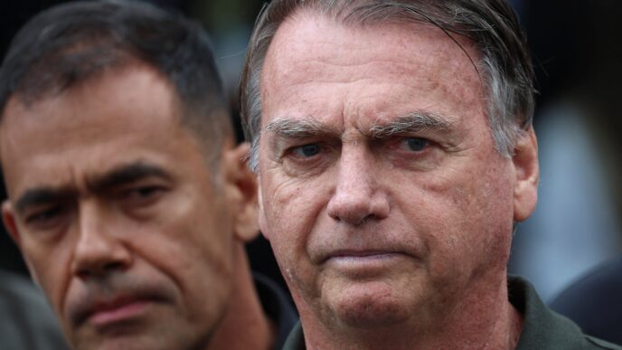 Moraes nega prisão domiciliar Bolsonaro — foto ilustrativa