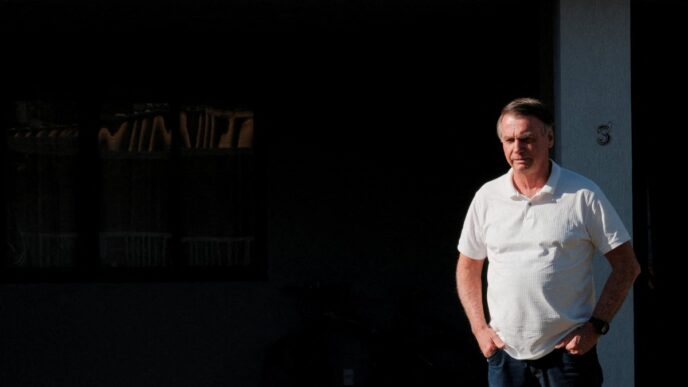 Moraes mantém prisão domiciliar de Bolsonaro — foto ilustrativa