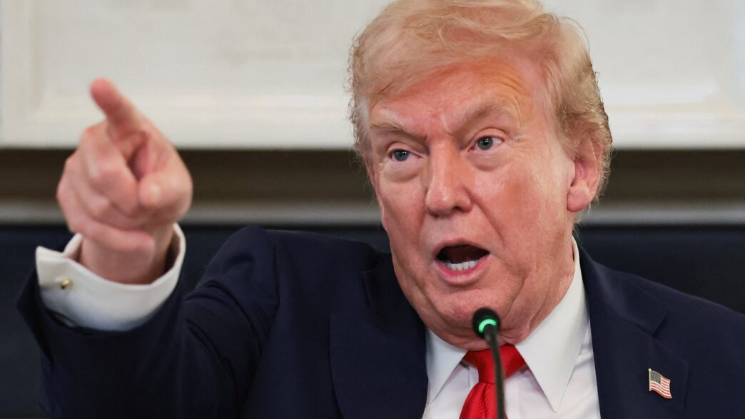 Trump ameaça China com tarifas — foto ilustrativa