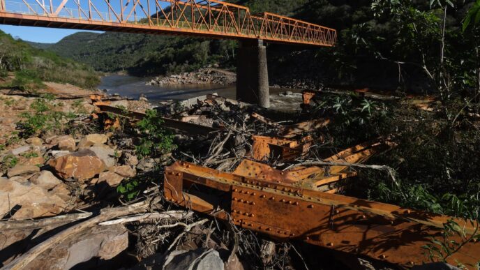 Agricultores gaúchos constroem ponte — foto ilustrativa