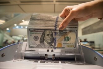 Dólar cai — foto ilustrativa