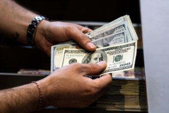 Dólar alta R$ 5,35 risco fiscal — foto ilustrativa