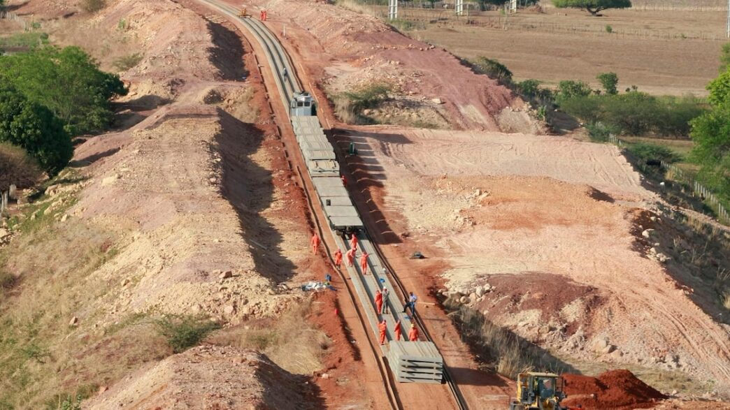 retomada das obras da Ferrovia Transnordestina — foto ilustrativa