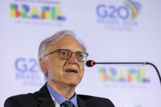 Paulo Picchetti, diretor do Banco Central, em declaração sobre a política monetária e o câmbio.