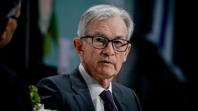 Jerome Powell, presidente do Federal Reserve, em discurso sobre a política monetária dos EUA e a possível interrupção da redução do balanço do Fed.