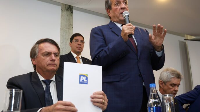 Valdemar Costa Neto, presidente do PL, em evento político.