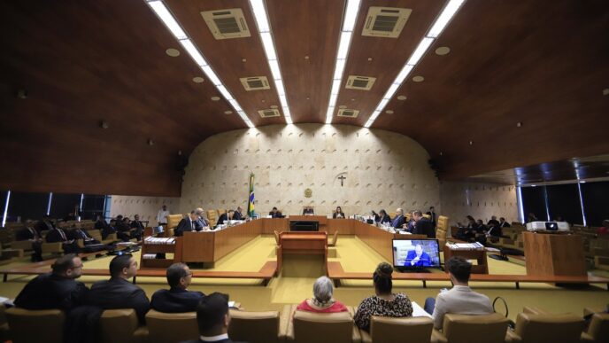 Ministro Luis Roberto Barroso, cuja saída do STF permitirá a Lula indicar cinco ministros à Corte.