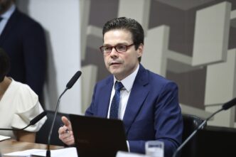 Nilton David, diretor de política monetária do Banco Central, aponta cenário de expectativas de inflação distantes da meta.