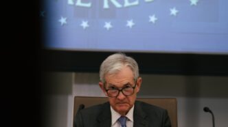 Fed corta juros EUA — foto ilustrativa