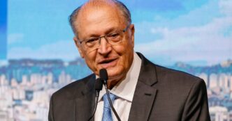 Tarifa extra EUA — foto ilustrativa