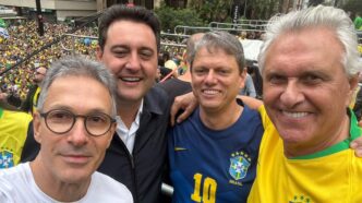 direita perdeu o passo mas não a força — foto ilustrativa