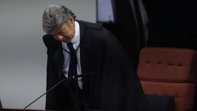 Luiz Fux muda de turma STF — foto ilustrativa