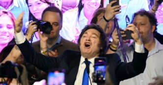 Javier Milei e mercado argentino — foto ilustrativa