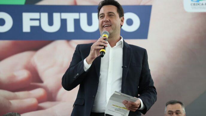 Ratinho Jr. rivaliza com Lula — foto ilustrativa