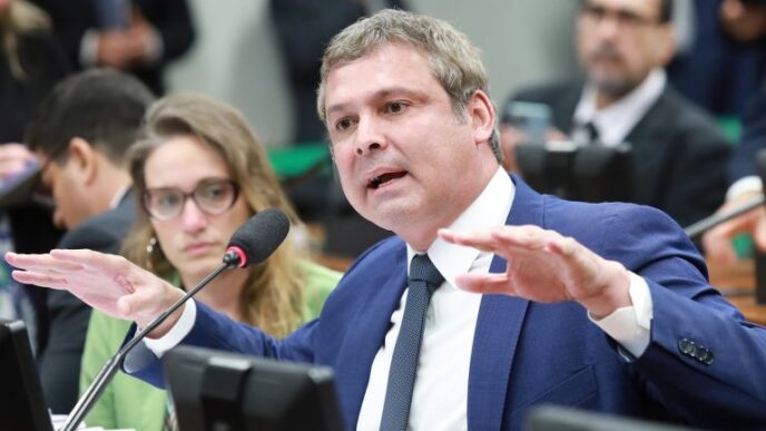 Lindbergh aciona Flávio Bolsonaro no STF — foto ilustrativa