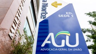 médico influencer desinformação câncer de mama — foto ilustrativa