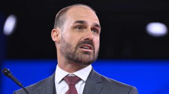 Eduardo Bolsonaro desesperado — foto ilustrativa