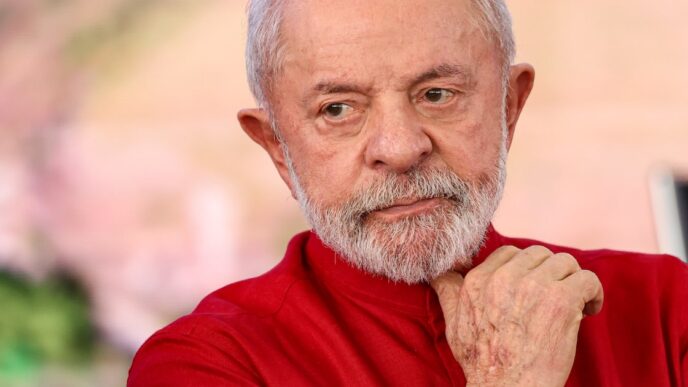 ricos paguem imposto — foto ilustrativa