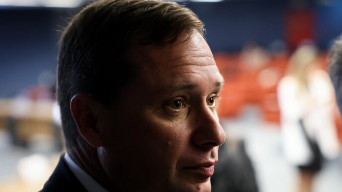 Mauro Cid pena — foto ilustrativa