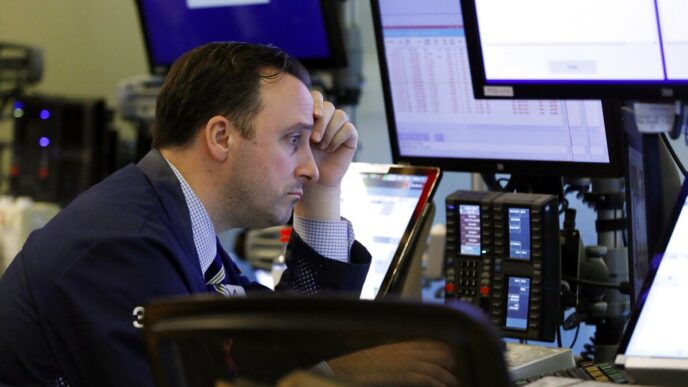 Bolsas de Nova York com ligeira queda após discurso de Jerome Powell em dia com poucos indicadores.