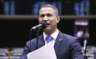Deputado Coronel Assis, autor de projeto que tipifica 'domínio de cidades' como crime hediondo.