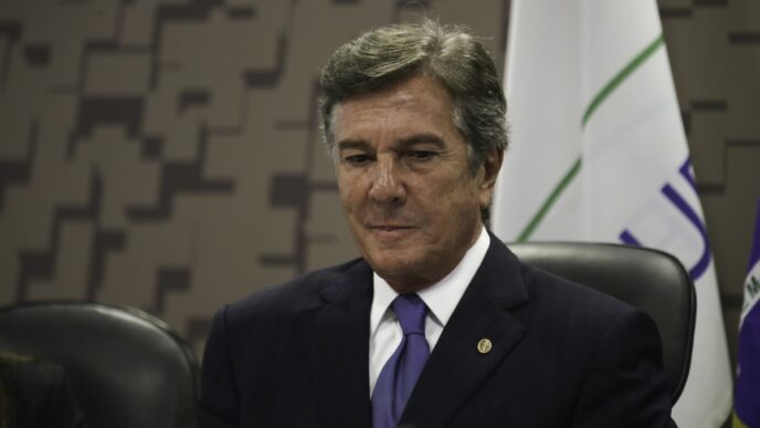 Fernando Collor de Mello em prisão domiciliar após decisão do STF.