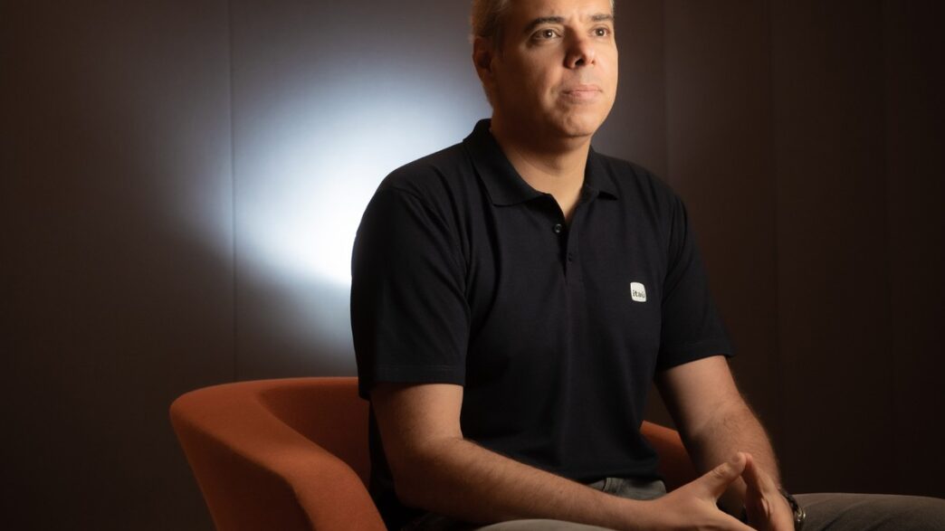 Milton Maluhy Filho, presidente do Itaú Unibanco, em palestra sobre produtividade e demissões no home office.