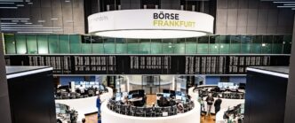 Gráfico da bolsa europeia em alta com influência das tensões comerciais.