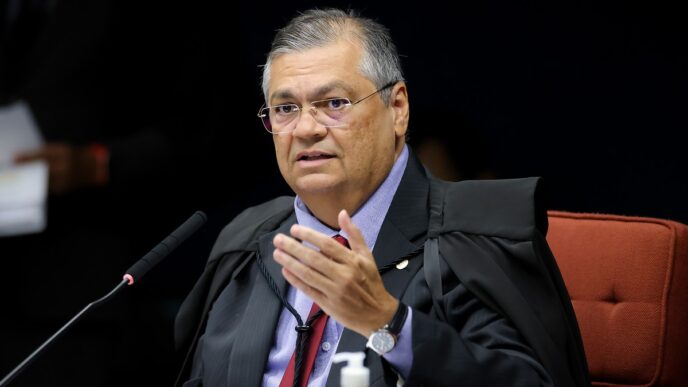 Representação visual de emendas parlamentares sendo analisadas por órgãos de controle.
