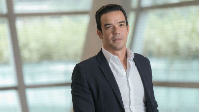 Guilherme Maranhão, presidente do Fórum de Estruturação de Mercado de Capitais da Anbima, em entrevista sobre emissões de renda fixa.