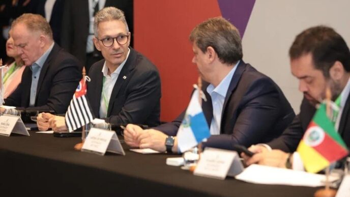 Governadores de oposição a Lula se solidarizam com Cláudio Castro após operação policial letal no Rio.