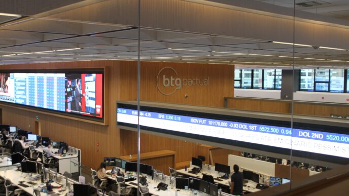 Banco Pan e BTG Pactual — foto ilustrativa