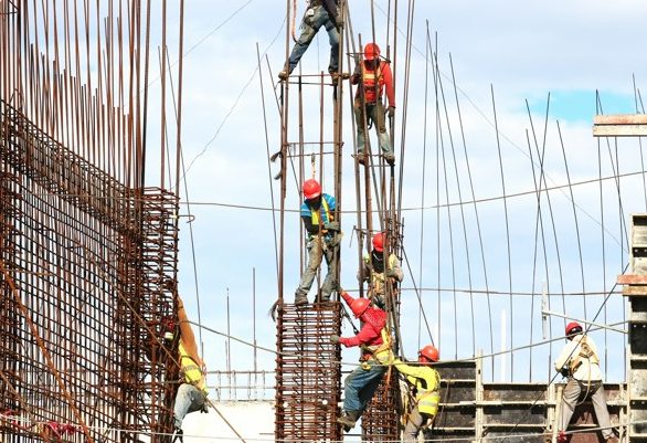 Construção civil Selic alta projeção crescimento — foto ilustrativa