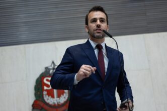 Deputado estadual Lucas Bove, alvo de denúncia do MP.