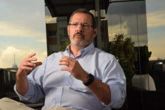 Ex-diretor do Banco Central, Luiz Fernando Figueiredo, em declaração criticando a política fiscal e o isolamento do BC no combate à inflação.