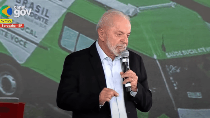 Lula critica subserviência — foto ilustrativa